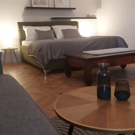 Napoli,hlavna Ulica Апартаменты Кошице