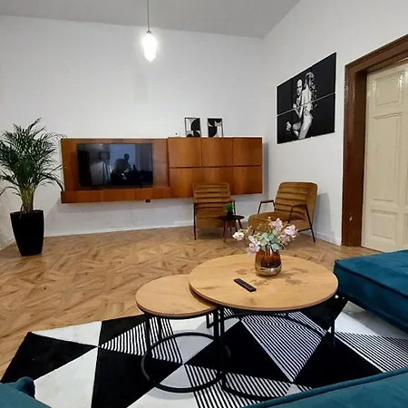 Napoli, Hlavna Ulica Apartment *